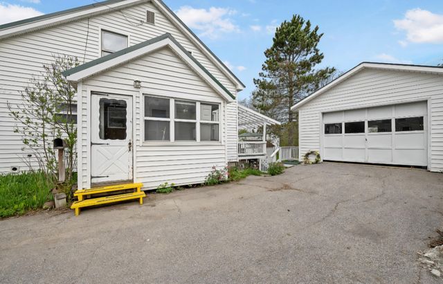 62 Bridge Street, Colebrook, NH 03576