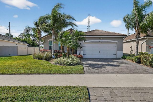 7561 SW Harbor Cove Drive, Stuart, FL 34997