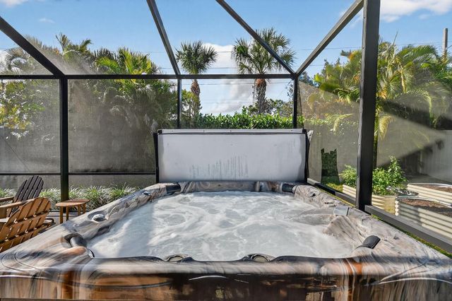 7561 SW Harbor Cove Drive, Stuart, FL 34997