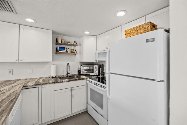 2426 SE Cooper Lane, Port St. Lucie, Port St Lucie, FL 34984