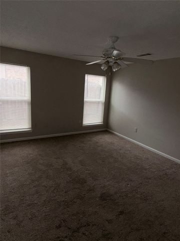 2418 Parkside Drive, Grand Prairie, TX 75052