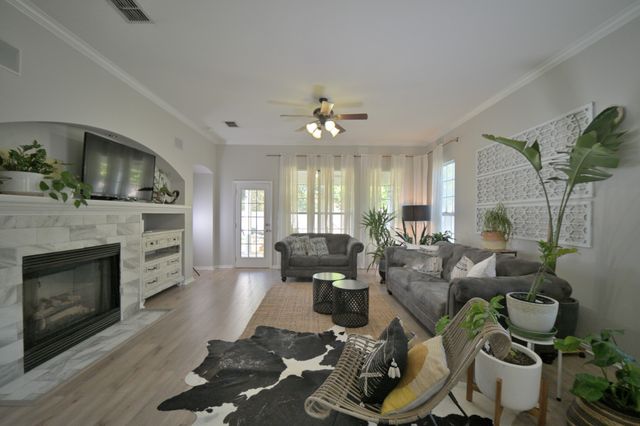 106 Grey Eagle Drive, Shreveport, LA 71115