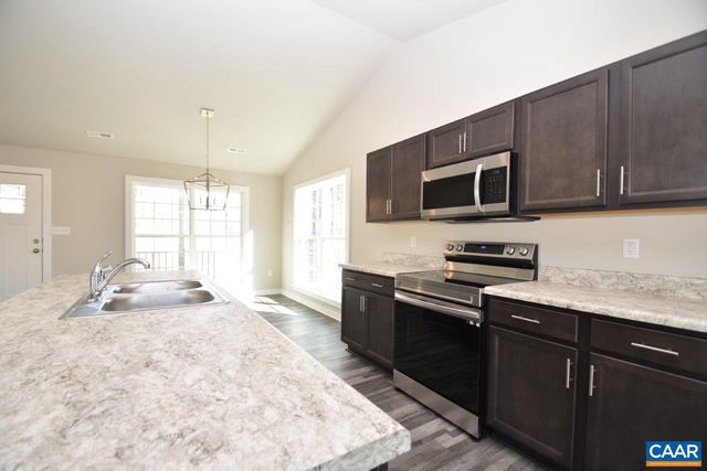 244 BANNISTER TOWN RD, Louisa, VA 23093