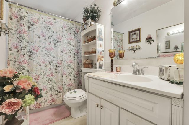 5083 Meadowbrook Drive, Columbus, OH 43207