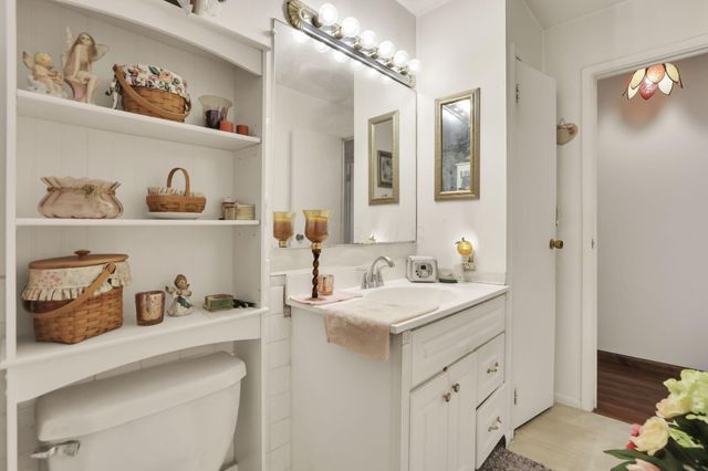 5083 Meadowbrook Drive, Columbus, OH 43207