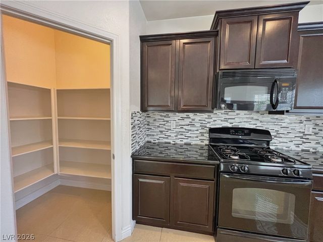 4608 Bear Island Court, Las Vegas, NV 89147