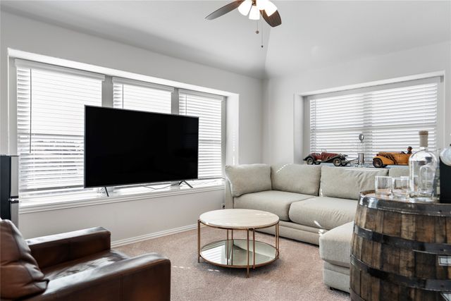 541 Marigold Drive, Midlothian, TX 76065