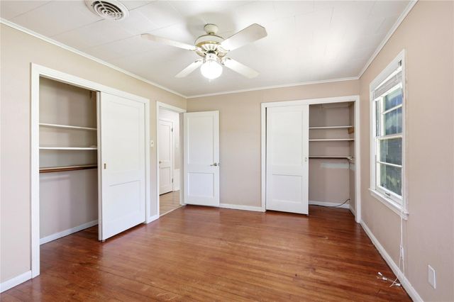 1216 15th Avenue N, Texas City, TX 77590