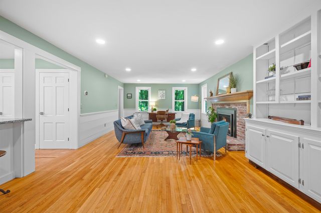 11 Nathan Lord Road, Amherst, NH 03031