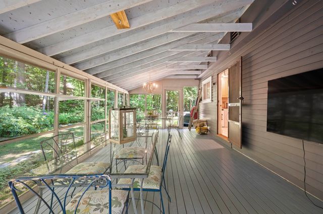 11 Nathan Lord Road, Amherst, NH 03031