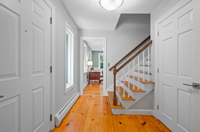 11 Nathan Lord Road, Amherst, NH 03031
