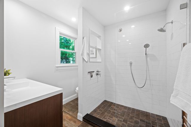 11 Nathan Lord Road, Amherst, NH 03031