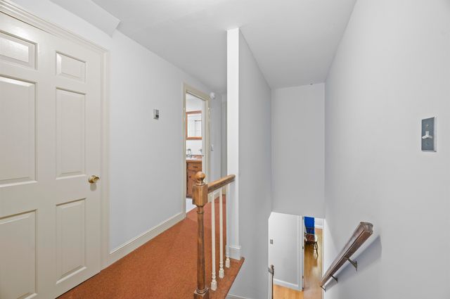 11 Nathan Lord Road, Amherst, NH 03031