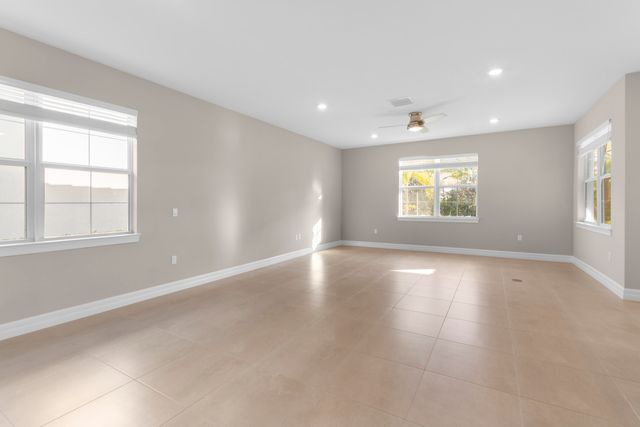 12546 Triumph Lane, Palm Beach Gardens, FL 33412