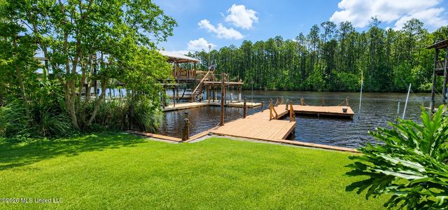 6087 Pontiac Drive, Kiln, MS 39556