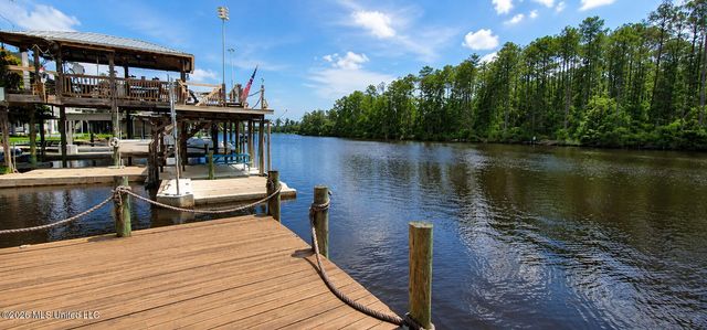 6087 Pontiac Drive, Kiln, MS 39556