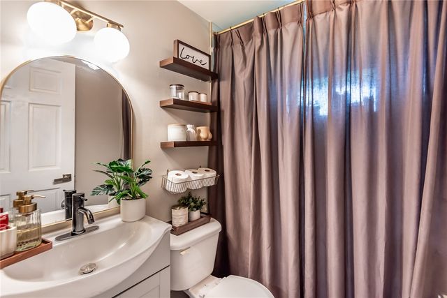 4982 Tewkesbury Drive, Huber Heights, OH 45424
