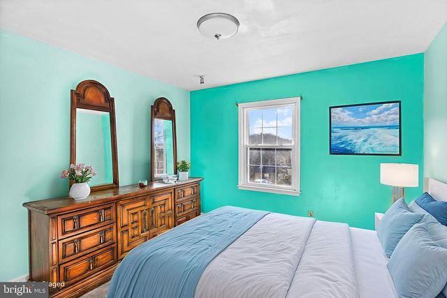 1703 VERMIRA PL, Charlottesville, VA 22901