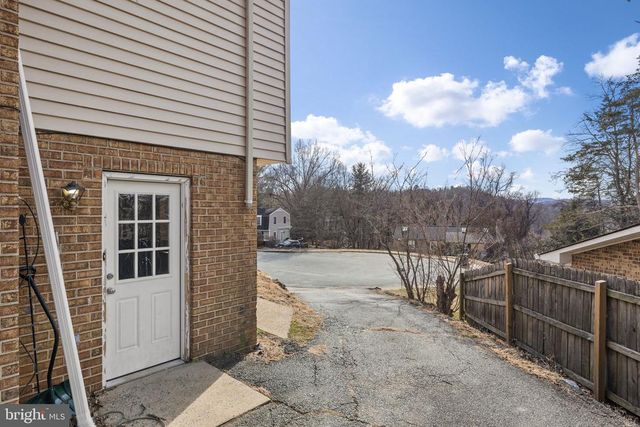 1703 VERMIRA PL, Charlottesville, VA 22901