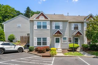 256 Quassaick Avenue 17, New Windsor, NY 12553