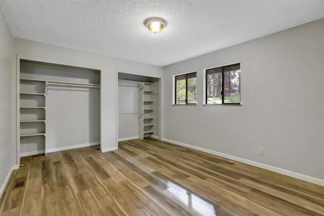 12840 Butterfly Dr, Nevada City, CA 95959