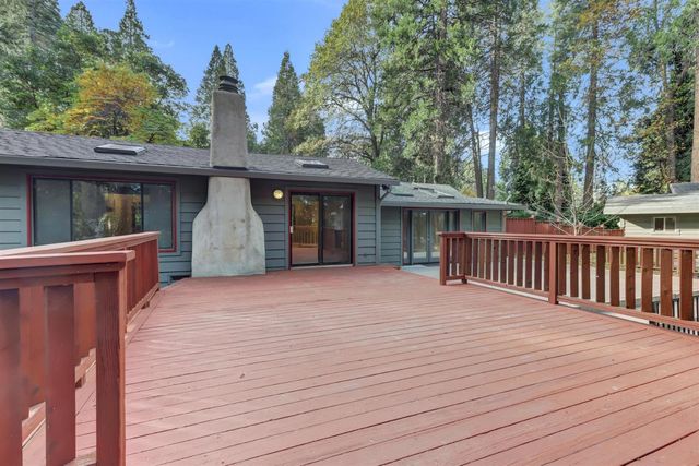 12840 Butterfly Dr, Nevada City, CA 95959