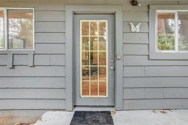 12840 Butterfly Dr, Nevada City, CA 95959