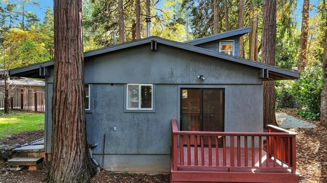 12840 Butterfly Dr, Nevada City, CA 95959