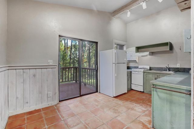 12840 Butterfly Dr, Nevada City, CA 95959