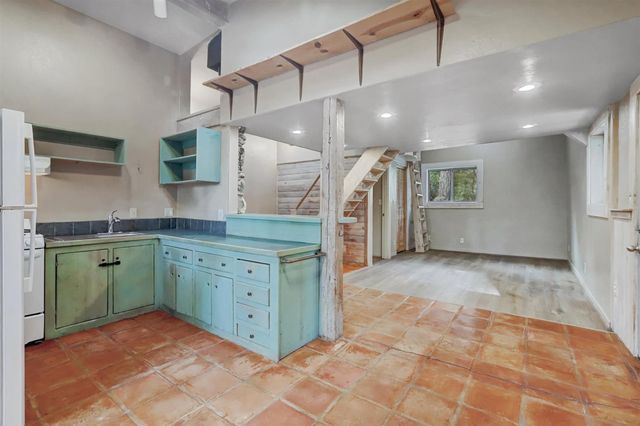 12840 Butterfly Dr, Nevada City, CA 95959