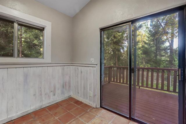 12840 Butterfly Dr, Nevada City, CA 95959