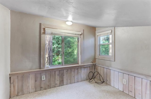 12840 Butterfly Dr, Nevada City, CA 95959