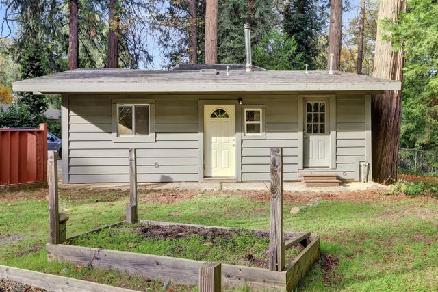12840 Butterfly Dr, Nevada City, CA 95959
