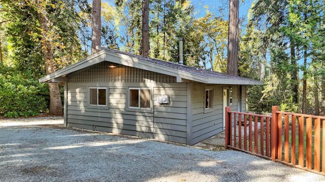 12840 Butterfly Dr, Nevada City, CA 95959