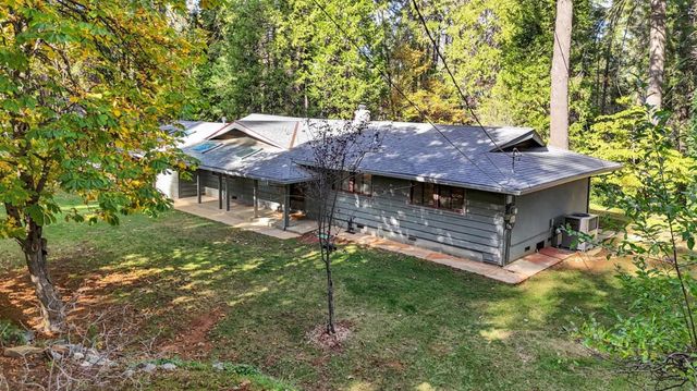12840 Butterfly Dr, Nevada City, CA 95959