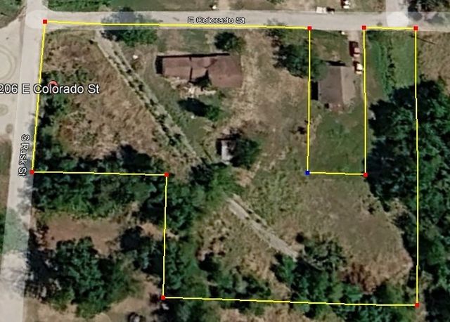 206 E Colorado, Groesbeck, TX 76693