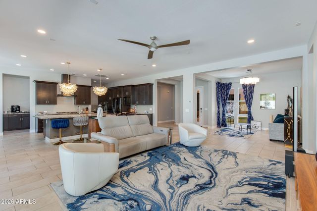 1332 E LA MIRADA Drive, Phoenix, AZ 85042