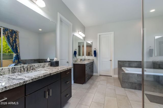 1332 E LA MIRADA Drive, Phoenix, AZ 85042