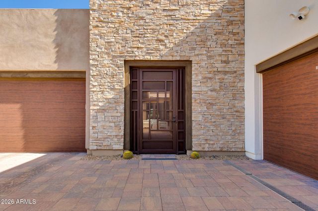 1332 E LA MIRADA Drive, Phoenix, AZ 85042