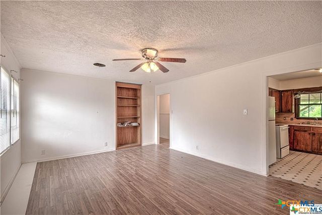 917 Carrie Avenue, Killeen, TX 76541