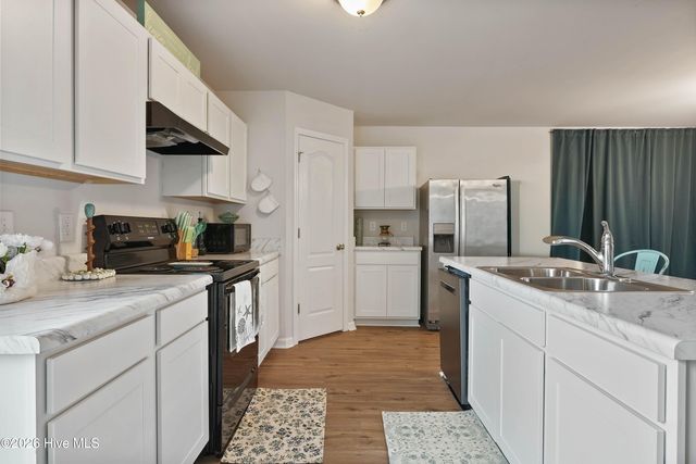 178 Hedge Hunter Court, Raeford, NC 28376