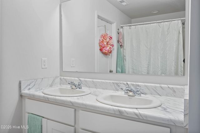 178 Hedge Hunter Court, Raeford, NC 28376