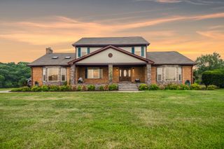 1361 Madison Creek Rd, Goodlettsville, TN 37072
