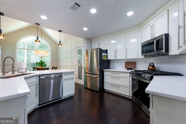 436 Ryoaks Drive, Hampton, GA 30228