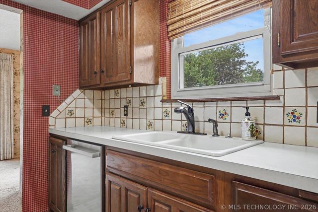 3422 E 75th Street, Tulsa, OK 74136