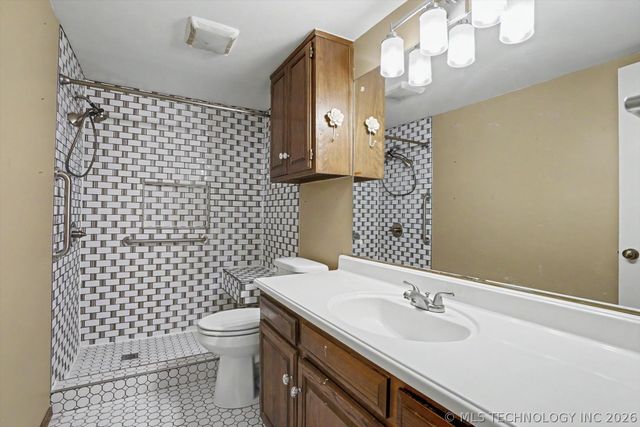 3422 E 75th Street, Tulsa, OK 74136