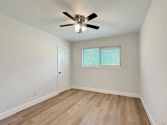 1016 E Walker Street 4, League City, TX 77573