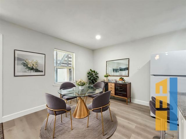 1016 E Walker Street 4, League City, TX 77573