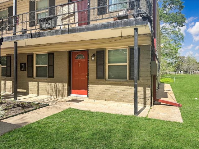 1016 E Walker Street 4, League City, TX 77573