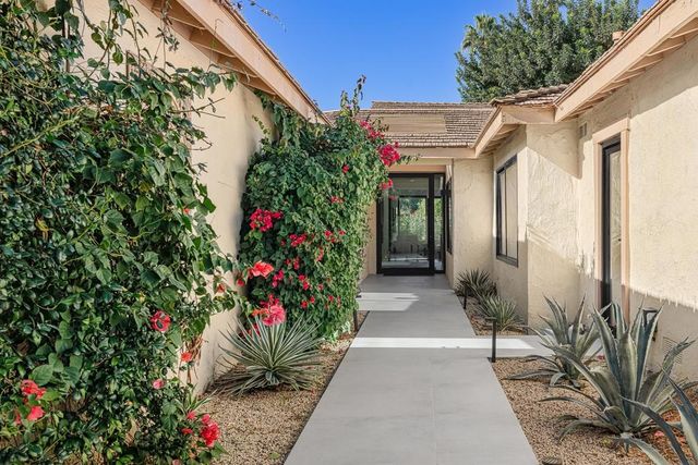 331 Gran Via, Palm Desert, CA 92260